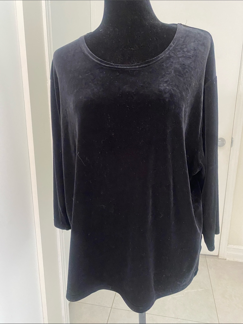 Black Velvet/Velour Comfy Tunic Top w 3/4 L Sleeve Round neck Top Size 2X